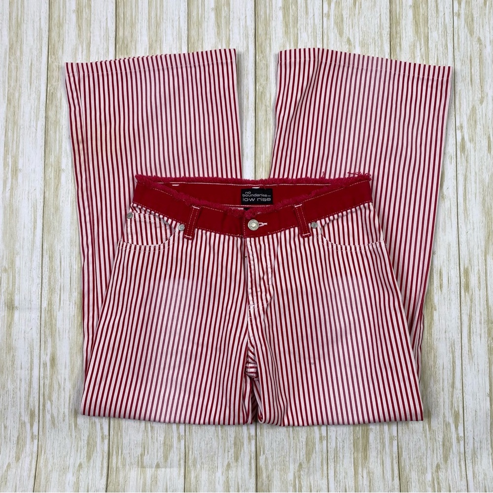 Vintage No Boundaries Red and White Stripes Low Rise Cropped Denim Jeans